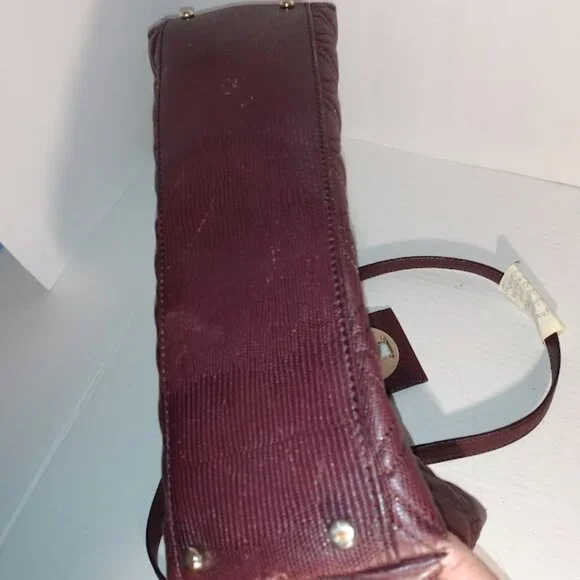 Kate Spade New York: Large double handle Handbag with green care card. - Picture 8 of 9